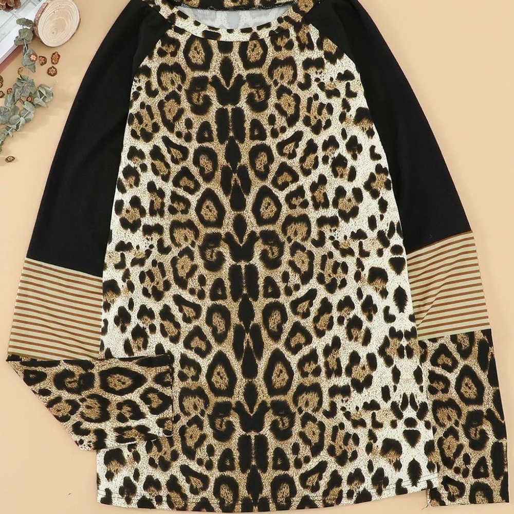 Leopard Striped Splicing Long Sleeve Tee - Picture 5 of 11